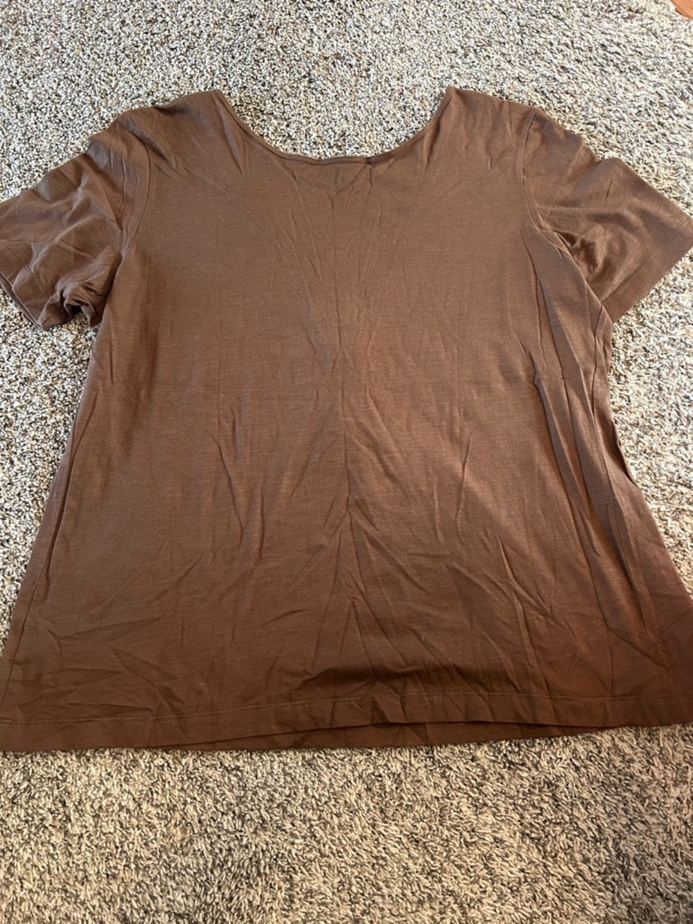 Kiara Brown Short Sleeve Scoop Neck Top with Bead Accent - Picture 3 of 3